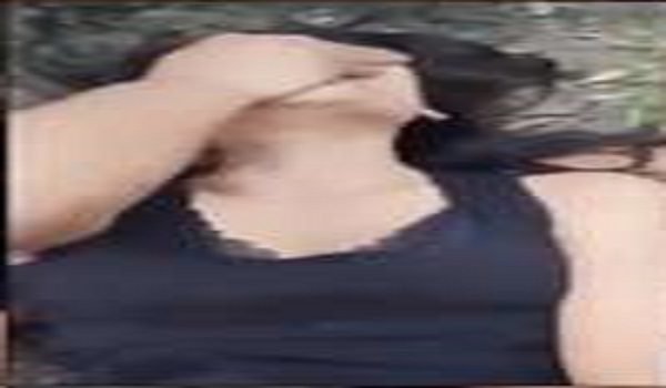 Jungle Mein Khoobsurat Girlfriend Ke Sath Sex Ka Maja Lete Hue