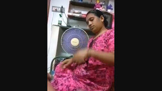 Married Mature Bhabhi Giving Blowjob