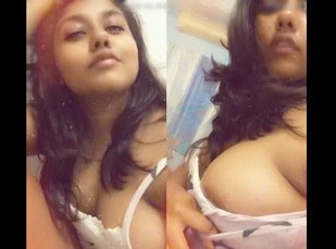 Tamil Babe Showing Boobs And Cute Pussy