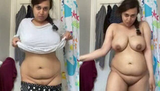Young Hot Desi Nri Strip For Lover