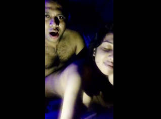 Desi Couple Ne Doggy Style Mein Chudai Karte Huye Enjoy Kar Raha Hai