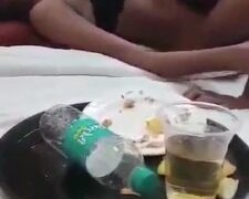 Lesbian Ladki Neshe Mein Ek Dusre Ke Chut Chatne Lagi