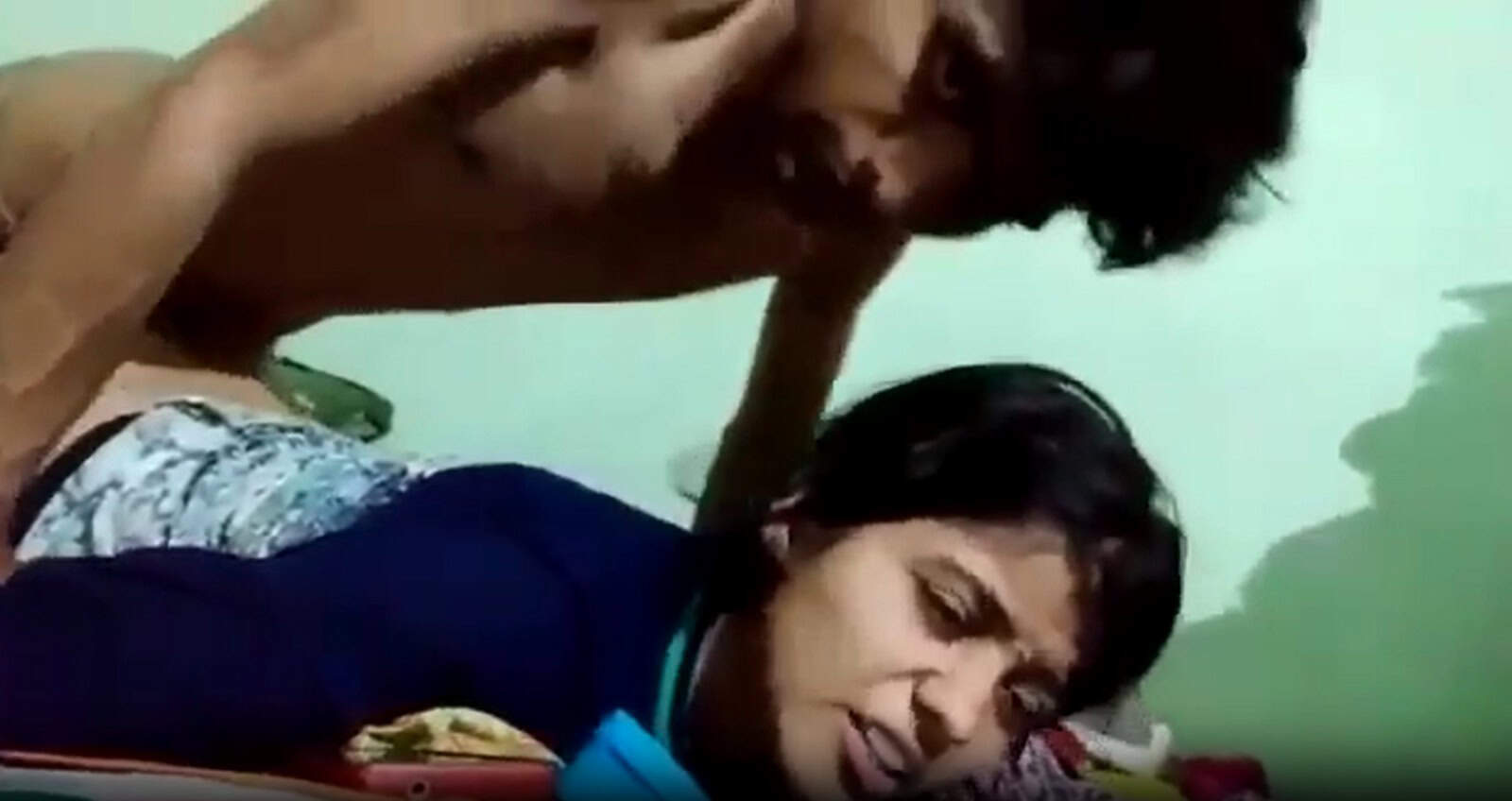 Cute Girlfriend Ne Boyfriend Chudai Ki Ushka Clear Hindi Sound
