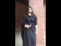 Chubby Horny Babe Kiya Majaase Lund Chush Rahi Hai