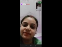 Premi Ke Sath Nangi Choot Ki Video Call Kar Rahi Hai
