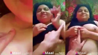 Bangali Ladki Ko Apne Bade Bade Dudh Dikhane Ka Shauk Hai