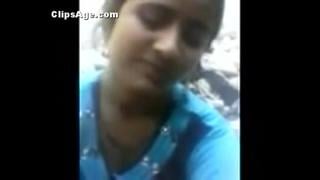 Salwaar Pahene Huye Ladki Kee Khule Mein Chudai Ho Rahi Hai