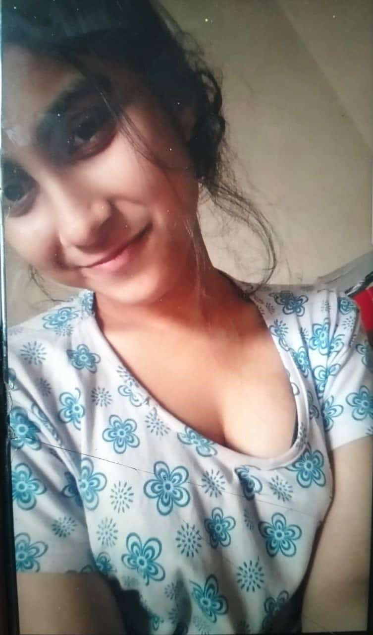 Gorgeous Girlfriend Apne Boyfriend Ke Sath Ghar Mein Enjoy Kar Rahi Hai